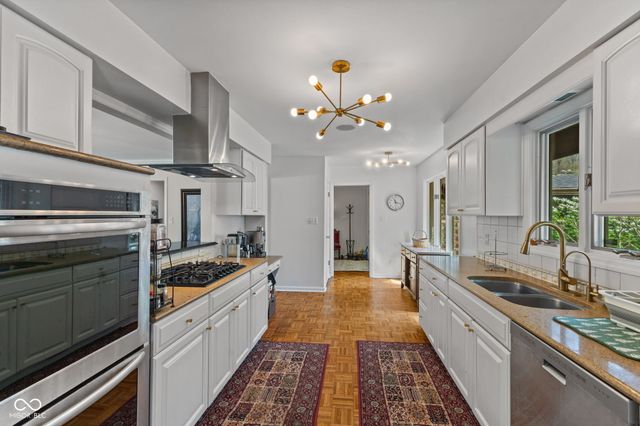 7050 Wildridge Drive, Indianapolis, IN 46256