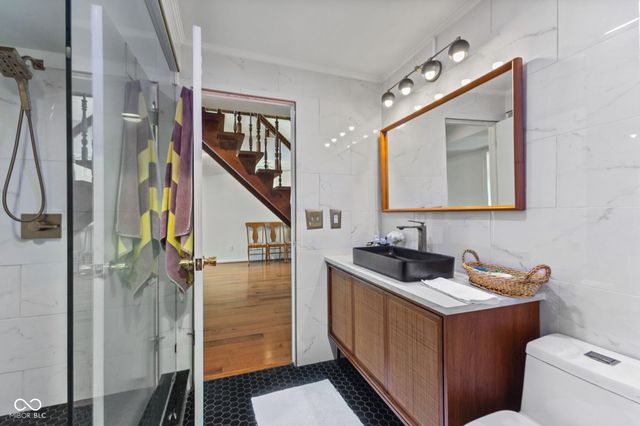 7050 Wildridge Drive, Indianapolis, IN 46256