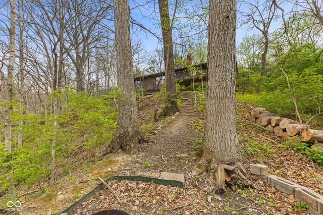 7050 Wildridge Drive, Indianapolis, IN 46256