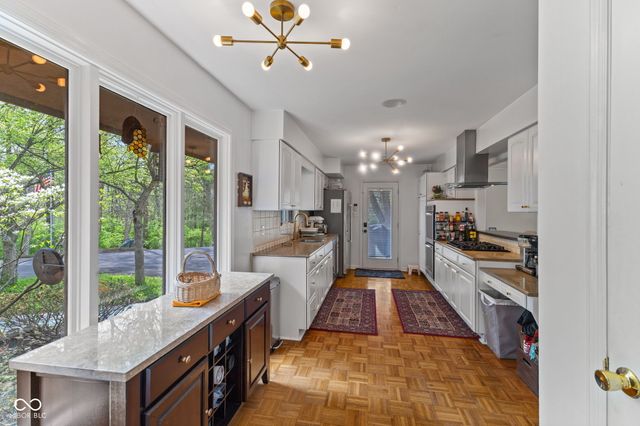 7050 Wildridge Drive, Indianapolis, IN 46256