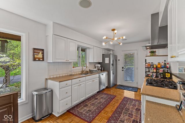 7050 Wildridge Drive, Indianapolis, IN 46256