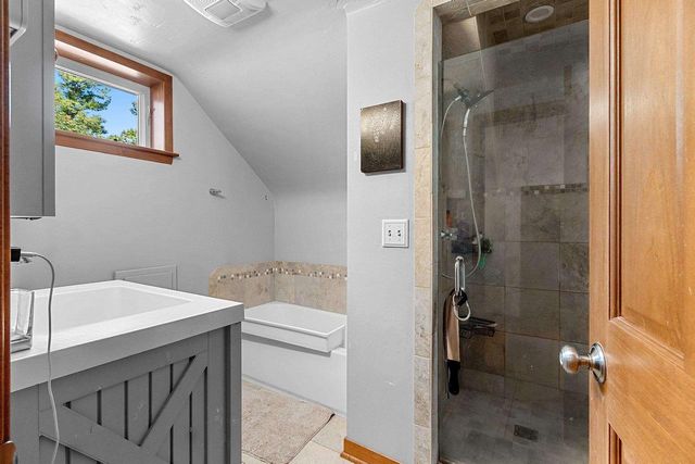 2859 ST ANN DRIVE, Green Bay, WI 54311
