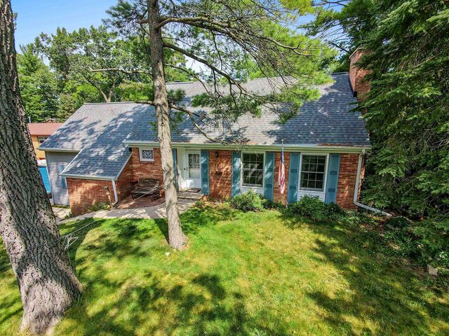 2859 ST ANN DRIVE, Green Bay, WI 54311