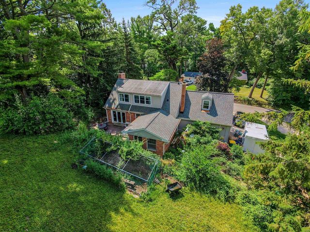 2859 ST ANN DRIVE, Green Bay, WI 54311
