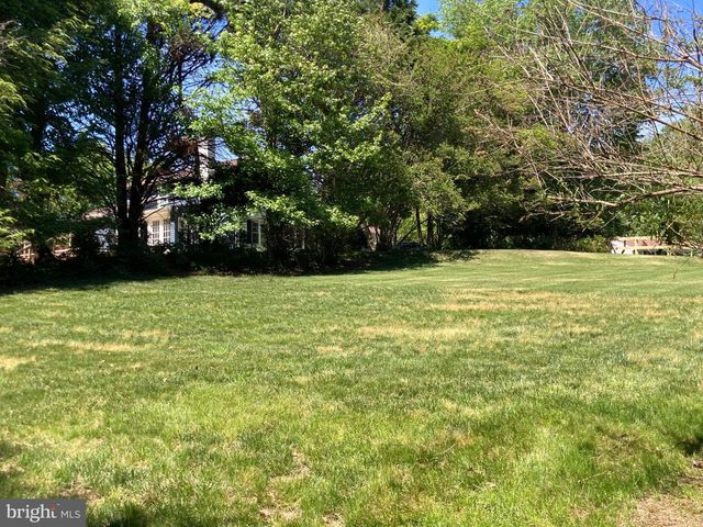 12144 FOLKSTONE DR, Herndon, VA 20171