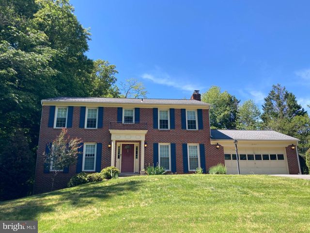 12144 FOLKSTONE DR, Herndon, VA 20171