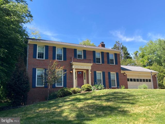 12144 FOLKSTONE DR, Herndon, VA 20171