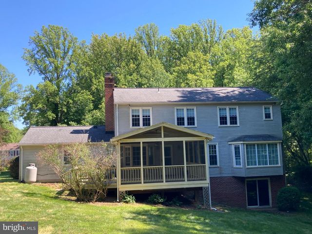 12144 FOLKSTONE DR, Herndon, VA 20171