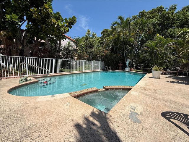 1850 Rodman Street, Hollywood, FL 33020
