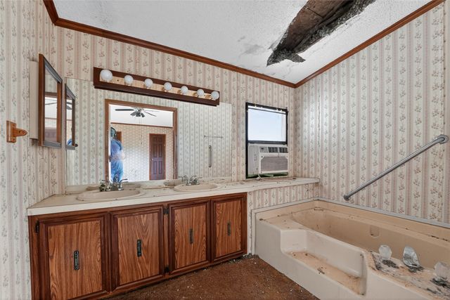 1569 Stanford Court, Denton, TX 76210