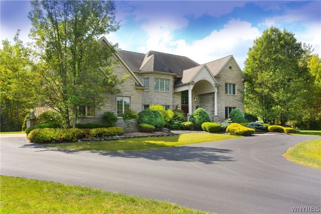 30 Timberline Drive, Elma, NY 14059