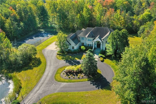 30 Timberline Drive, Elma, NY 14059