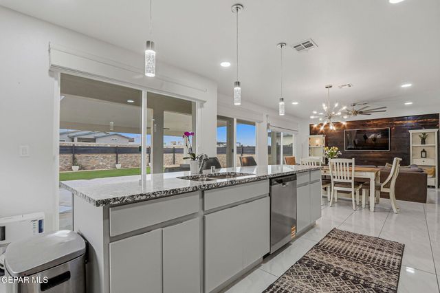 12044 Hidden Garden Place, Socorro, TX 79927