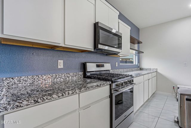 12044 Hidden Garden Place, Socorro, TX 79927