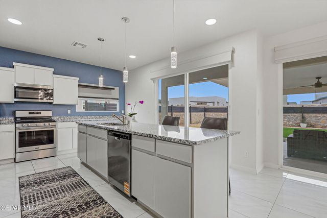 12044 Hidden Garden Place, Socorro, TX 79927