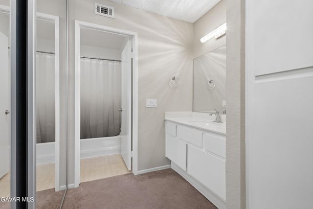 2554 Olive Drive Apt 188, Palmdale, CA 93550