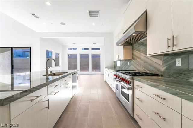 4871 Blushing Hills Street, Las Vegas, NV 89135