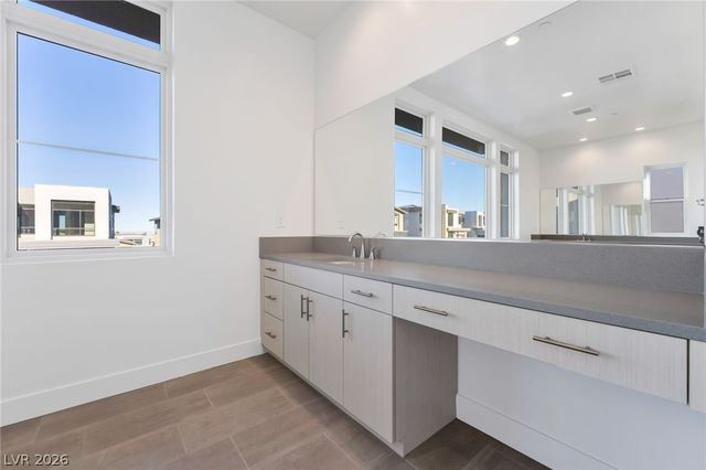 4871 Blushing Hills Street, Las Vegas, NV 89135