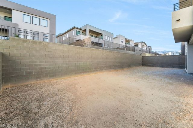 4871 Blushing Hills Street, Las Vegas, NV 89135