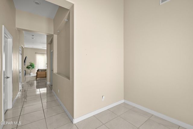 2660 Tierra Murcia Street, El Paso, TX 79938