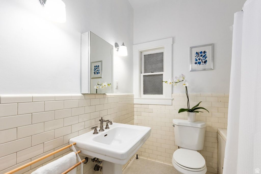 Image 16 of property listing at 839 E SOUTH TEMPLE #204, Salt Lake City, UT 84102