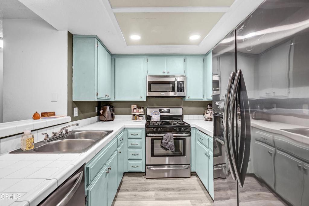 15511 Sherman Way 32, Los Angeles, CA 91406 — photo 5