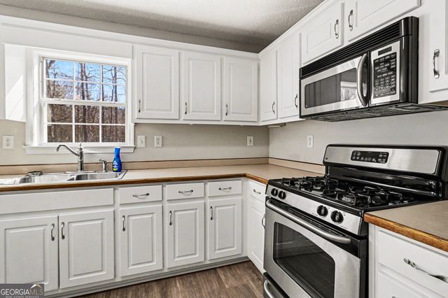 40 Macedonia Woods Court, Newnan, GA 30263