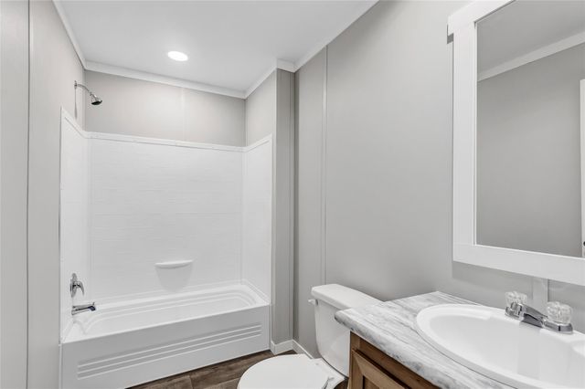 732 Lake Camelot Circle, Ivanhoe, TX 75979