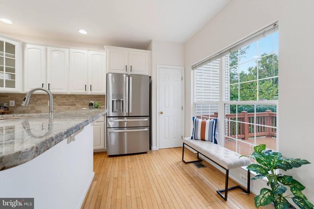 13280 MAPLE CREEK LN, Centreville, VA 20120