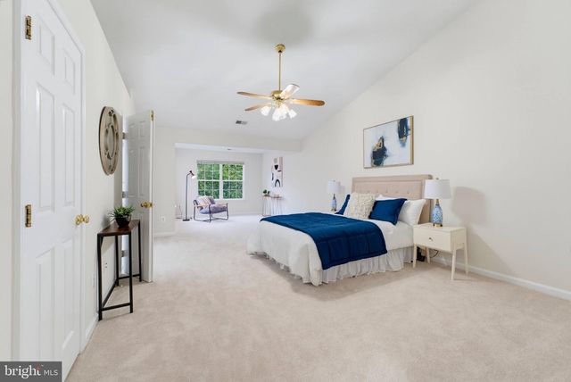 13280 MAPLE CREEK LN, Centreville, VA 20120