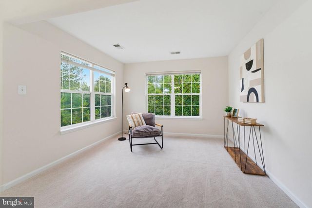 13280 MAPLE CREEK LN, Centreville, VA 20120