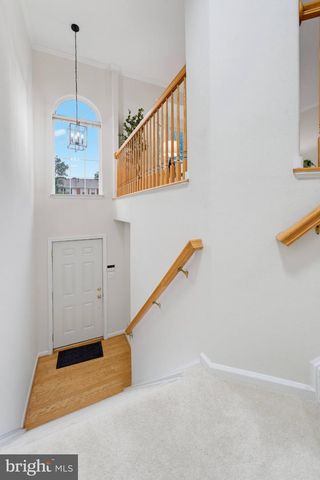 13280 MAPLE CREEK LN, Centreville, VA 20120