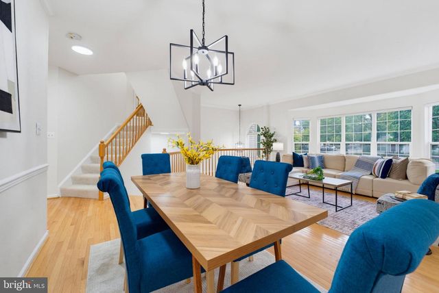 13280 MAPLE CREEK LN, Centreville, VA 20120