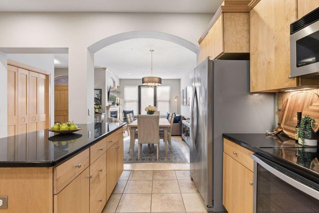 216 Portland Avenue, Minneapolis, MN 55401