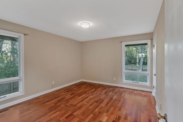 4 Hidden Acres Dr, Lebanon, TN 37087