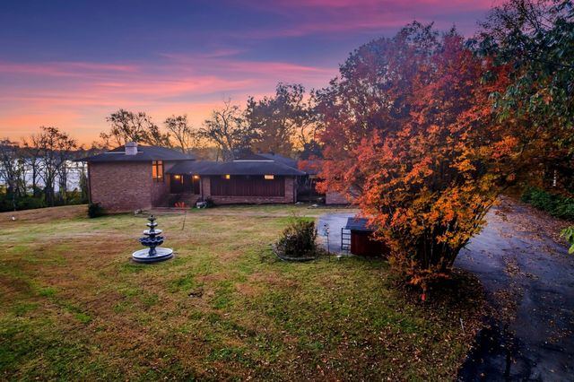 4 Hidden Acres Dr, Lebanon, TN 37087