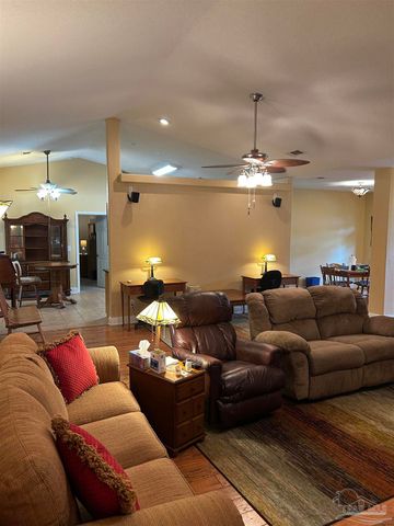 5668 Als Way, Milton, FL 32583