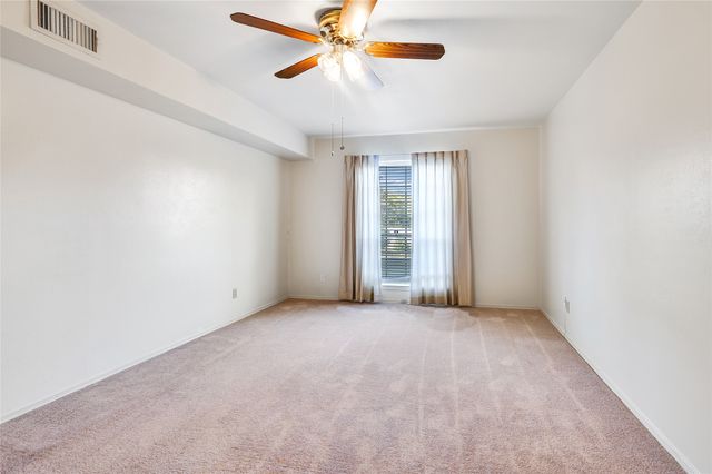 4036 Ridglea Country Club Drive 1006, Fort Worth, TX 76126