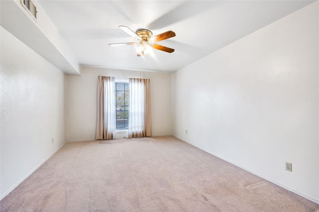 4036 Ridglea Country Club Drive 1006, Fort Worth, TX 76126