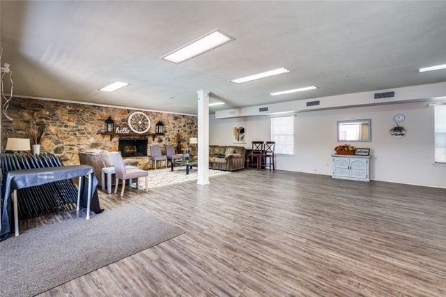 4036 Ridglea Country Club Drive 1006, Fort Worth, TX 76126