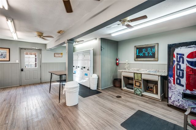 4036 Ridglea Country Club Drive 1006, Fort Worth, TX 76126