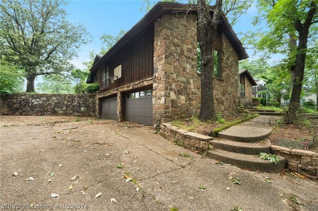 1808 Bramble Brae Street, Fort Smith, AR 72908