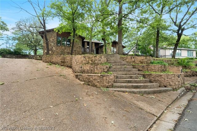 1808 Bramble Brae Street, Fort Smith, AR 72908