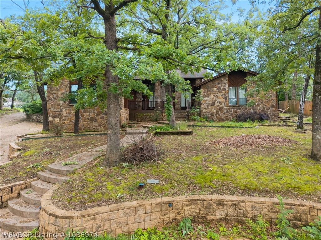 1808 Bramble Brae Street, Fort Smith, AR 72908