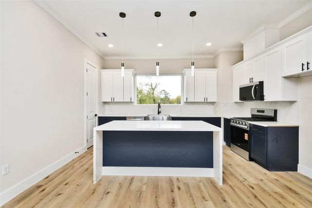 3233 Tuam Street, Houston, TX 77004