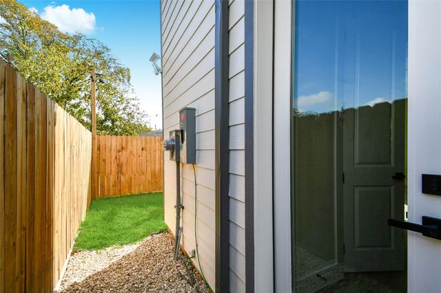 3233 Tuam Street, Houston, TX 77004