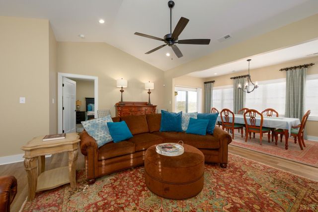 88 Lockridge Lane, Lynchburg, VA 24502