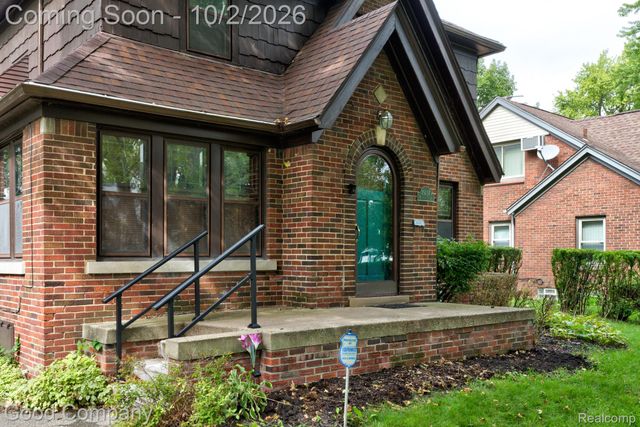 15137 Warwick Street, Detroit, MI 48223