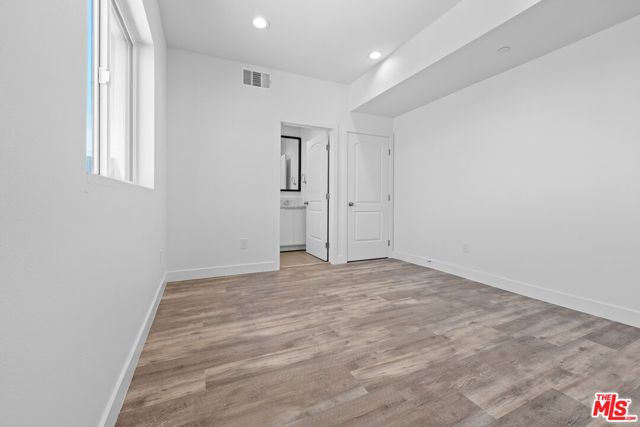 603 W 41st Place, Los Angeles, CA 90037