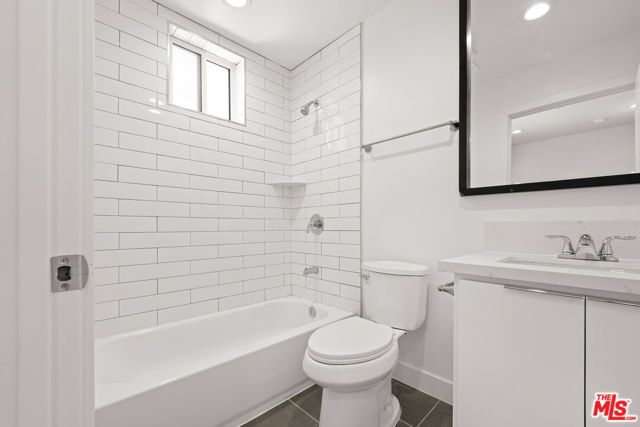 603 W 41st Place, Los Angeles, CA 90037